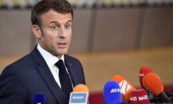 Σύγκρουση τρένων στα Τέμπη: Την θλίψη και την αλληλεγγύη της Γαλλίας εξέφρασε ο πρόεδρος Μακρόν