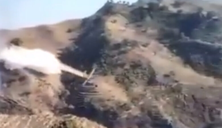 Ιταλία: Τρομακτικό βίντεο με συντριβή πυροσβεστικού αεροσκάφους κοντά στην Αίτνα – Αγνοούνται οι 2 πιλότοι