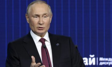 Πούτιν: «Θα μοχθήσουμε για να δοθεί ένα τέλος στον πόλεμο και όσο πιο γρήγορα, τόσο το καλύτερο»