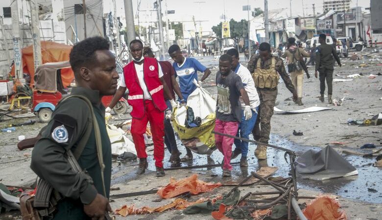 Μακελειό στη Σομαλία: Τουλάχιστον 100 νεκροί και 300 τραυματίες από διπλή επίθεση αυτοκτονίας στο Μογκαντίσου