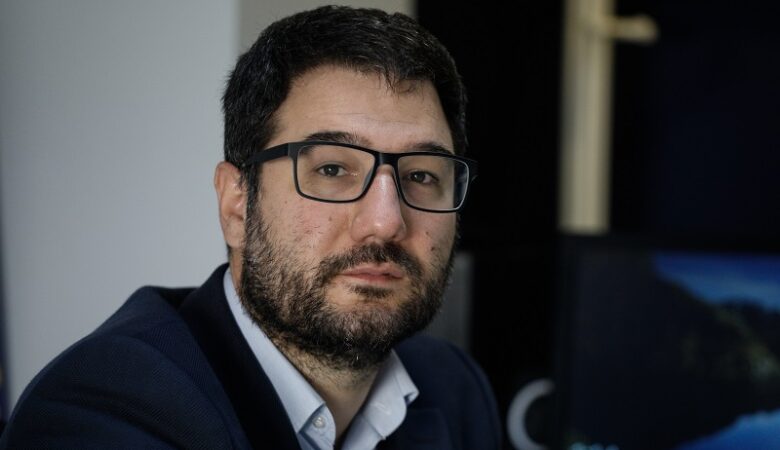 Ηλιόπουλος: «Η ικανότητα απάτης και λεηλασίας, κριτήριο επιλογής των συνεργατών του κ. Μητσοτάκη»