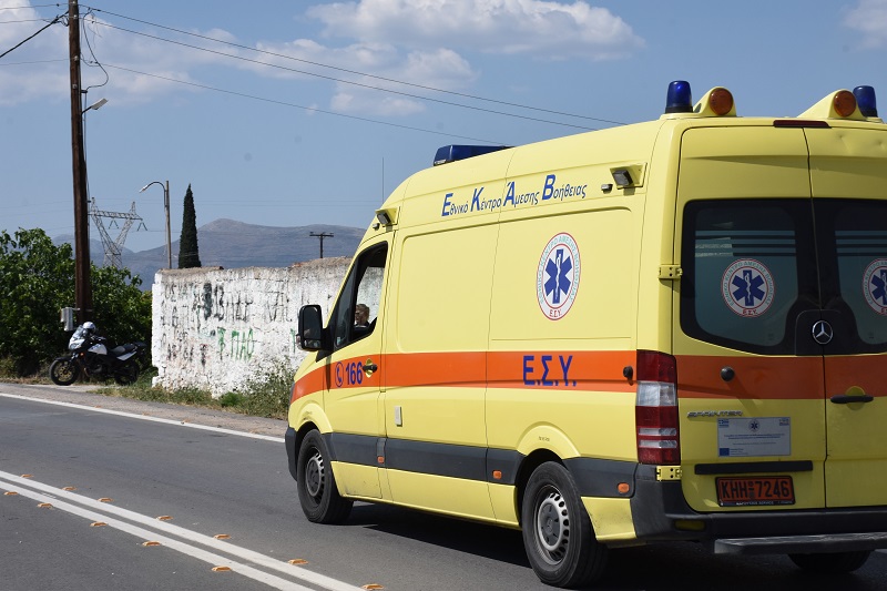 Τρομακτικό ατύχημα στην Ιεράπετρα: 52χρονος τραυματίστηκε στην σπονδυλική στήλη με το αλυσοπρίονο