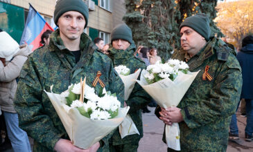 Εννέα Ρώσοι στρατιώτες απελευθερώθηκαν στο πλαίσιο ανταλλαγής αιχμαλώτων με την Ουκρανία