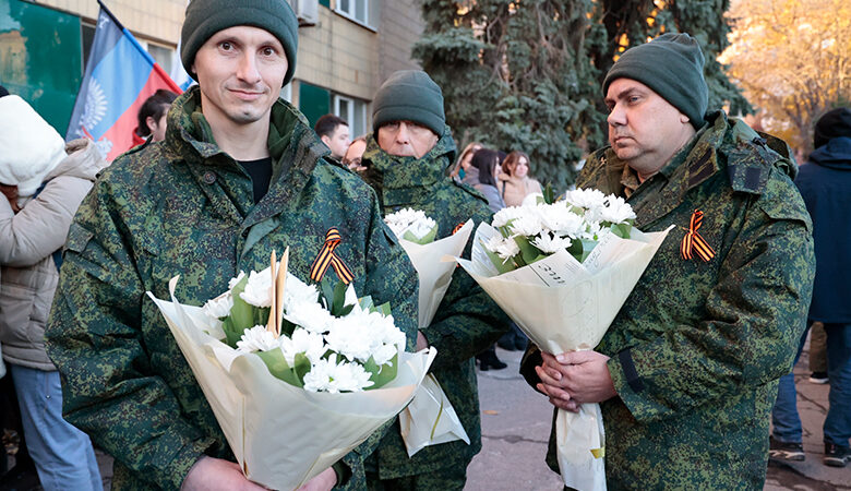 Εννέα Ρώσοι στρατιώτες απελευθερώθηκαν στο πλαίσιο ανταλλαγής αιχμαλώτων με την Ουκρανία