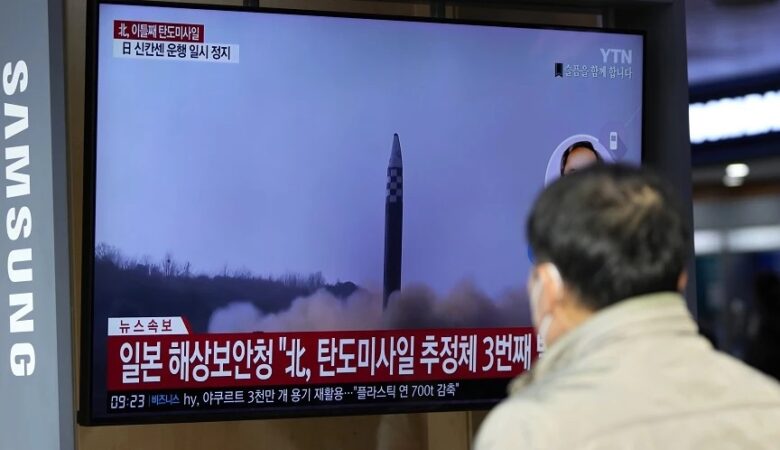 Αυξάνεται η ένταση στην κορεατική χερσόνησο: Η Βόρεια Κορέα εκτόξευσε άλλους τρεις βαλλιστικούς πυραύλους