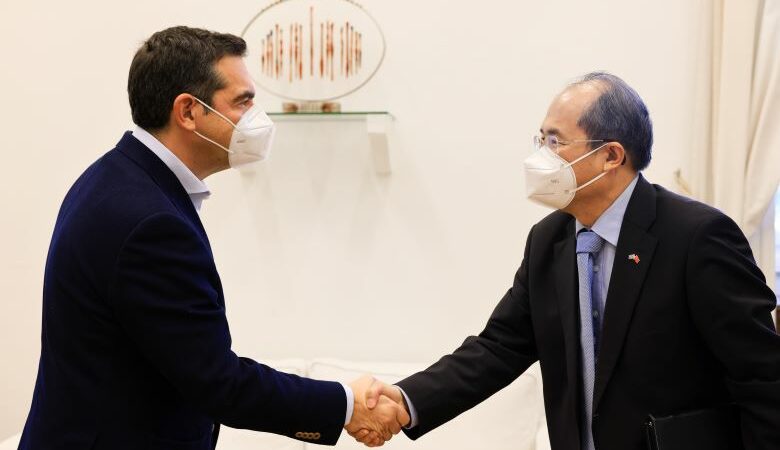Συνάντηση του προέδρου του ΣΥΡΙΖΑ Αλέξη Τσίπρα με τον Πρέσβη της Κίνας