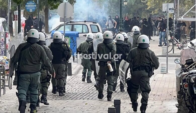 Απεργία: Οκτώ συλλήψεις για τα επεισόδια μετά την πορεία στην Θεσσαλονίκη