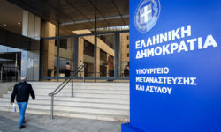 Εντατικοποιούνται επιστροφές στην πατρίδα τους αυτών που απορρίφθηκε η αίτησή τους για άσυλο