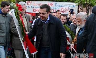 Πολυτεχνείο: Κατέθεσε στεφάνι ο Αλέξης Τσίπρας – «Το μήνυμα της εξέγερσης πιο επίκαιρο από ποτέ»