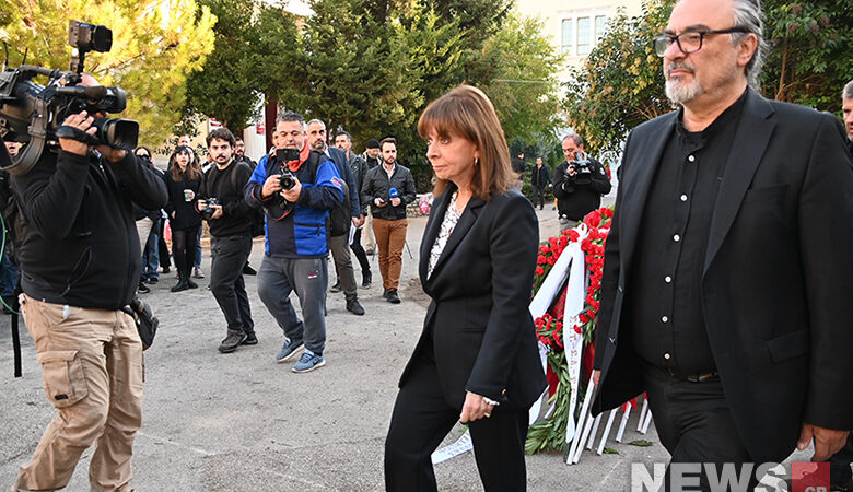 Πολυτεχνείο: Στεφάνι κατέθεσαν η Κατερίνα Σακελλαροπούλου και ο Κωνσταντίνος Τασούλας – Δείτε εικόνες του news