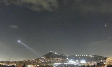Ένα «UFO» πάνω από την Αθήνα… είδε ο Θοδωρής Κολυδάς