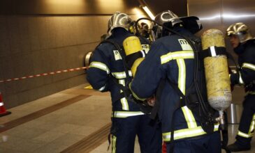 Αιγάλεω: Απεγκλωβίστηκε η γυναίκα που έπεσε στις γραμμές του Μετρό