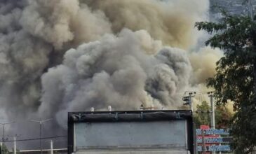Ασπρόπυργος: Ξέσπασε μεγάλη φωτιά σε εταιρεία διαχείρισης αποβλήτων – Μήνυμα του 112 στους κατοίκους