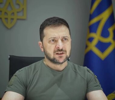 Στο χαμηλότερο επίπεδο από την έναρξη της ρωσικής εισβολής η εμπιστοσύνη των Ουκρανών στο πρόσωπο του Ζελένσκι