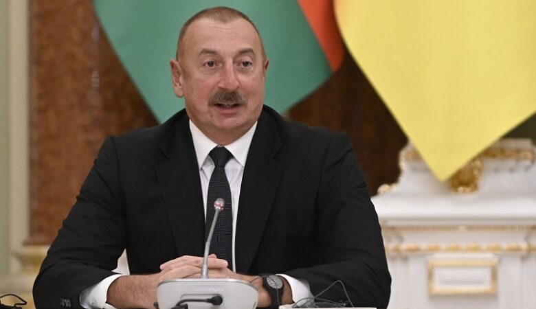 Αζερμπαϊτζάν: Ο Αλίεφ ακύρωσε τις ειρηνευτικές συνομιλίες με την Αρμενία λόγω… Μακρόν