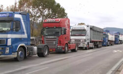 Φάρσαλα: Σε κινητοποιήσεις προχωρούν οι οδηγοί φορτηγών για τα επιπλέον 45 χιλιόμετρα που υποχρεώνονται να διανύσουν