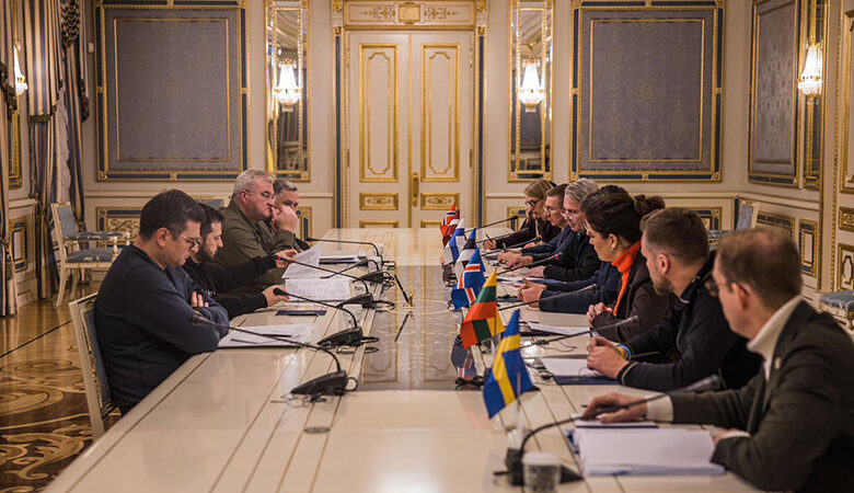 Ουκρανία: Οι υπουργοί Εξωτερικών επτά χωρών της βόρειας Ευρώπης επισκέπτονται το Κίεβο