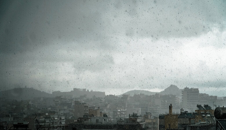 Καιρός: Βροχές και καταιγίδες – Πού θα είναι πιο έντονα τα φαινόμενα