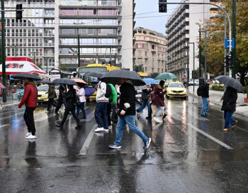 Μετά τις υψηλές θερμοκρασίες και την αφρικανική σκόνη έρχονται βροχές και οι καταιγίδες