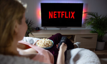 Netflix: Πότε θα απαγορεύσει οριστικά τον «δανεισμό» κωδικών