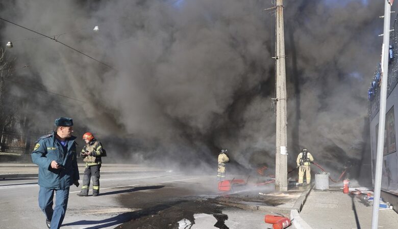 Ουκρανία: Τουλάχιστον έξι άμαχοι νεκροί από βομβαρδισμό στο Ντονέτσκ