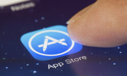 Apple: Αλλάζουν οι τιμές εφαρμογών και συνδρομών μέσω του App Store