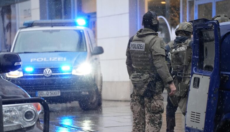 Γερμανία: Πυροβολισμοί με μία νεκρή γυναίκα και πιθανή ομηρία στο κέντρο της Δρέσδης