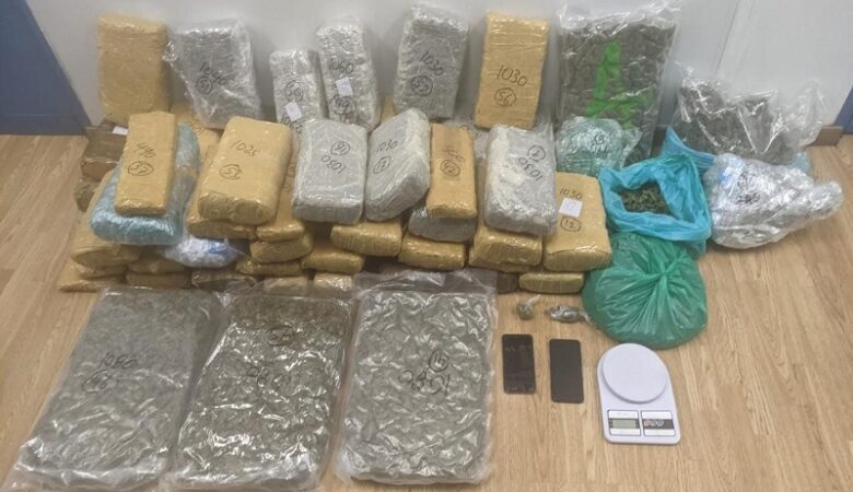 Συνελήφθη 46χρονος με πάνω από 54 κιλά κάνναβης στο κέντρο της Αθήνας