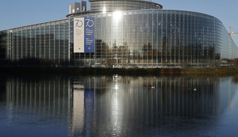 Έφοδος των διωκτικών αρχών και στα γραφεία του Ευρωπαϊκού Κοινοβουλίου στο Στρασβούργο