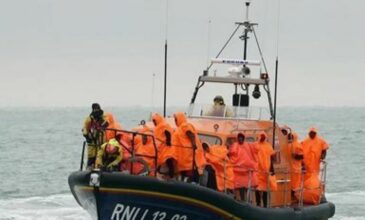Βρετανία: Νεκροί και αγνοούμενοι μετανάστες σε ναυάγιο σκάφους στην Μάγχη
