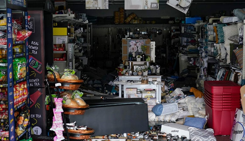 Σεισμός στην Καλιφόρνια: Τουλάχιστον 2 οι νεκροί – Χιλιάδες νοικοκυριά χωρίς ρεύμα