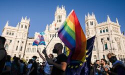 Ισπανία: Τριγμοί στην κυβέρνηση λόγω του νομοσχεδίου για τα δικαιώματα των διεμφυλικών