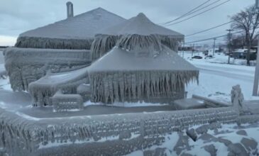 ΗΠΑ: Απίστευτες εικόνες μετά τη χιονοθύελλα – «Τα σπίτια μοιάζουν σαν να βγήκαν από την ταινία “The Day After Tomorrow”»