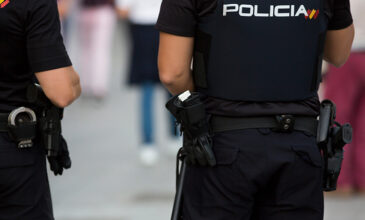 Ισπανία: Δικαστήριο δικαίωσε έναν 29χρονο που του επιβλήθηκε πρόστιμο επειδή κυκλοφορούσε γυμνός στον δρόμο