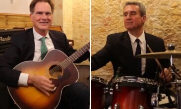 ΠΑΣΟΚ…«music»: Ανδρέας Λοβέρδος και Νίκος Παπανδρέου έφτιαξαν μπάντα και λένε τα κάλαντα