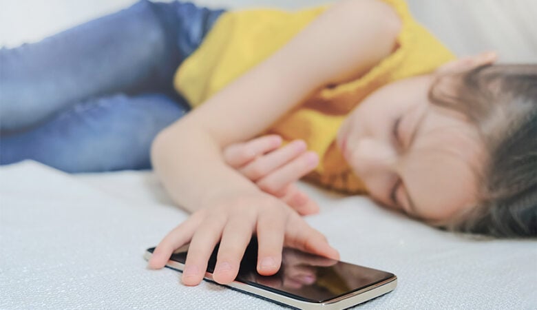 iPhone: Πώς να ρυθμίσεις τον ήχο του κινητού αν δυσκολεύεσαι να κοιμηθείς
