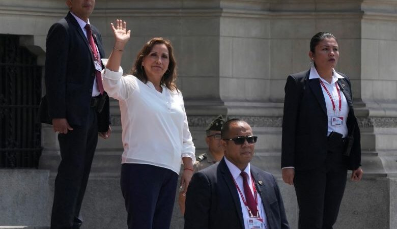 Περού: Η πρόεδρος Ντίνα Μπολουάρτε αποκλείει το ενδεχόμενο να παραιτηθεί