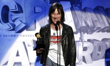 Πέθανε ο θρυλικός κιθαρίστας Τζεφ Μπεκ