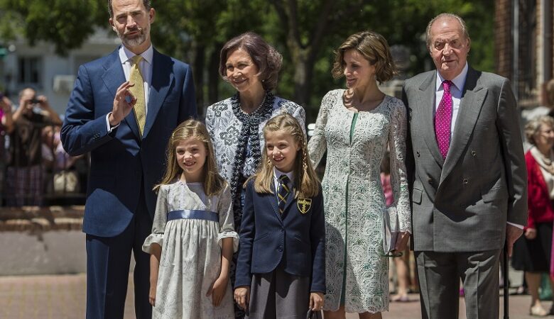 Τέως βασιλιάς Κωνσταντίνος: Σύσσωμη η βασιλική οικογένεια της Ισπανίας στην κηδεία του