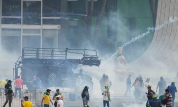 Βραζιλία: Προφυλακίστηκαν πάνω από 700 ύποπτοι μετά τις ταραχές της Κυριακής