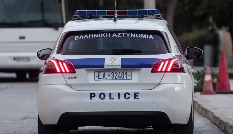 Βολίδες από σφαίρες βρήκε στην ταράτσα του κάτοικος του Μενιδίου