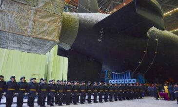 Το νεότερο πυρηνικό υποβρύχιο της Ρωσίας πλέει προς προσωρινή βάση στην Αρκτική