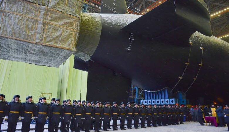 Το νεότερο πυρηνικό υποβρύχιο της Ρωσίας πλέει προς προσωρινή βάση στην Αρκτική