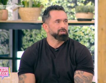 Πυρ και μανία ο Μπο για τα φιλιά Καρολίνας και Μάριου Πρίαμου στο Survivor All Star: «Δεν σεβάστηκαν τίποτα»