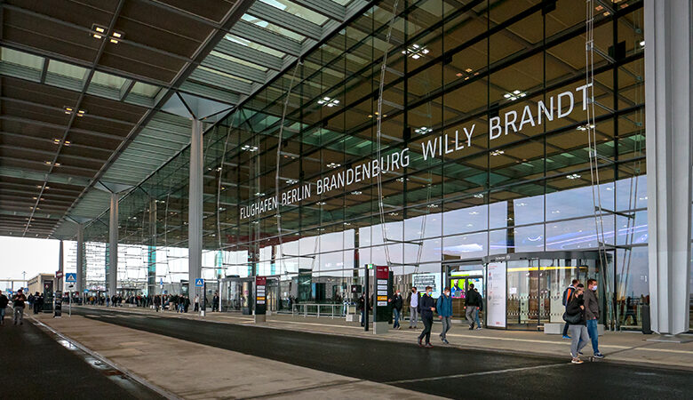 Γερμανία: Ακυρώνονται όλες οι πτήσεις στο αεροδρόμιο του Βερολίνου την ερχόμενη Τετάρτη λόγω 24ωρης απεργίας