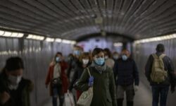 Ισπανία-Κορονοϊός: Καταργείται η υποχρέωση χρήσης μάσκας στα Μέσα Μαζικής Μεταφοράς
