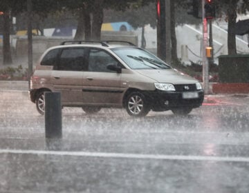 Πότε και πού θα έχει καταιγίδες σήμερα