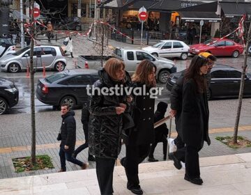 Δίκη για την δολοφονία του Άλκη Καμπανού: Καταθέτει η αδερφή του – «Δεν έμπλεκε σε καβγάδες, δεν έβριζε»