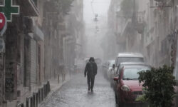 Χαλάει ο καιρός το Σάββατο – Καταιγίδες φέρνει η κακοκαιρία από την Ιταλία