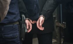 Προφυλακιστέος ο κατηγορούμενος για απάτη προστατευόμενος μάρτυρας στην υπόθεση Novartis «Μάξιμος Σαράφης»